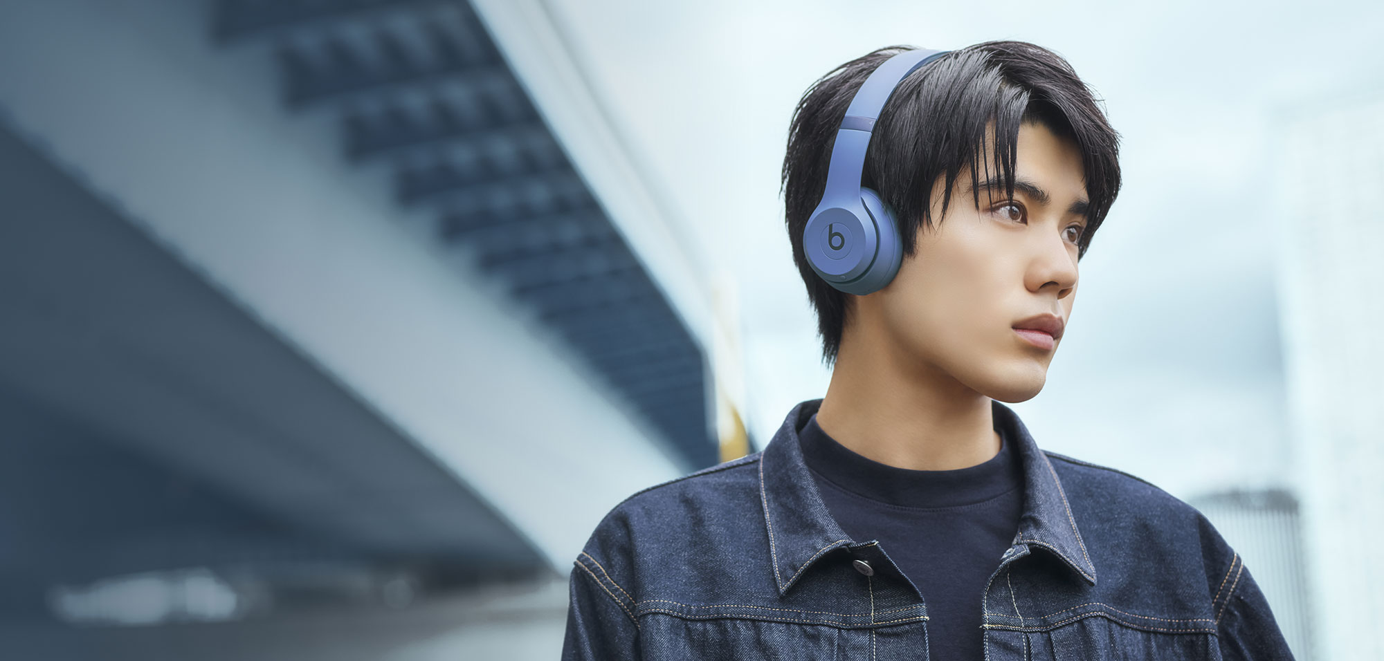 Beats Solo 4 - オンイヤーワイヤレスヘッドフォン - マットブラック