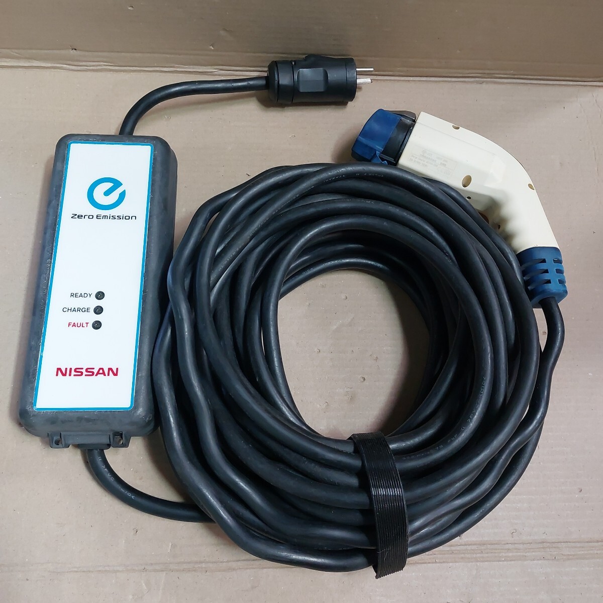 Yahoo!オークション -「リーフ 充電ケーブル 15m」(日産用) (自動車