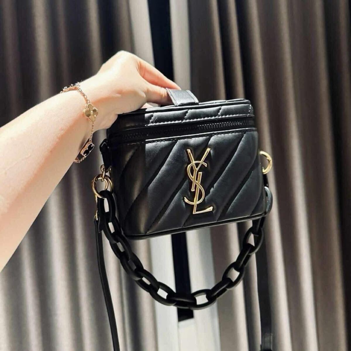 激レア 非売品】イヴサンローラン ヴァニティポーチ YSL メイク