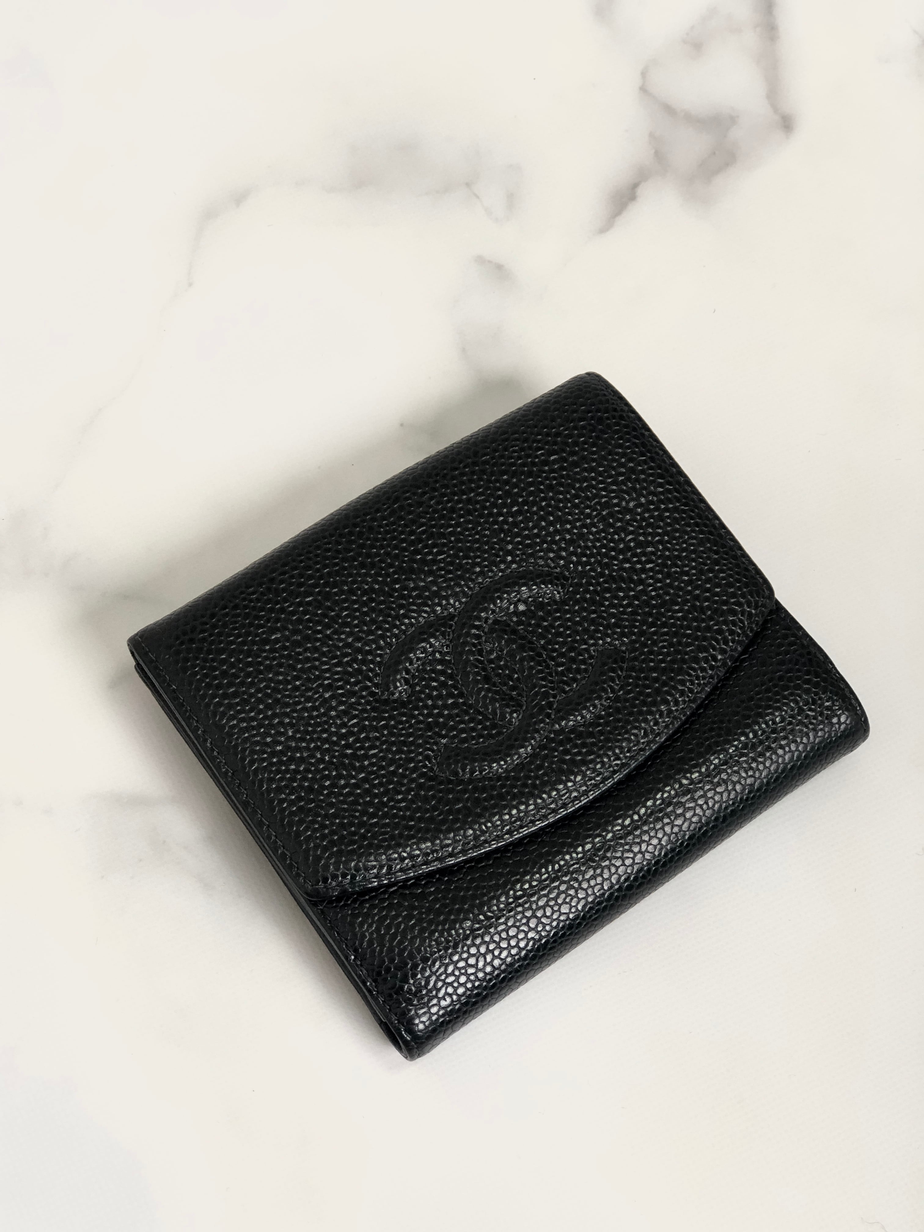 CHANEL シャネル ココマーク キャビアスキン レザー 二つ折り財布