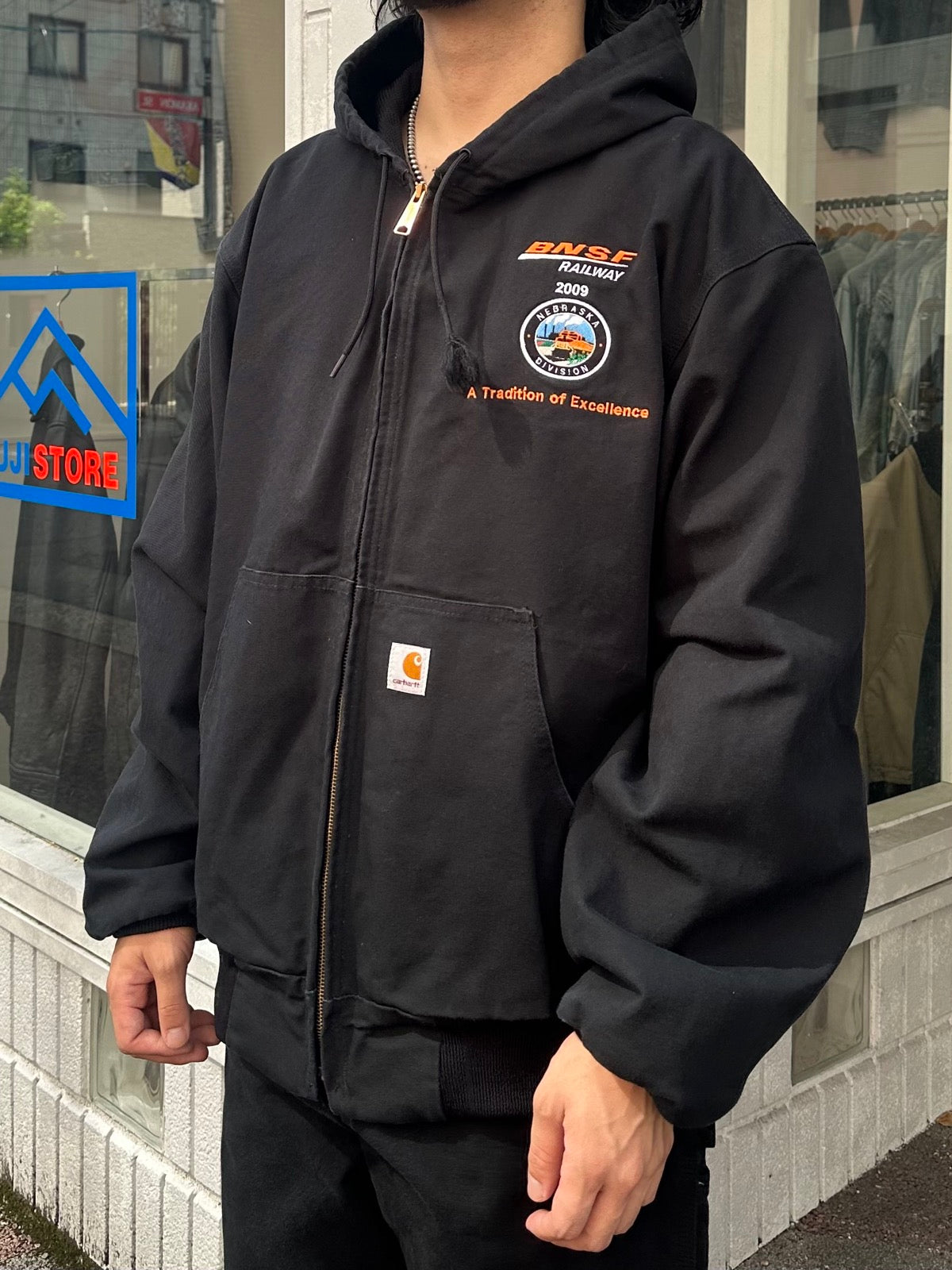 00's CARHARTT「J131-BLK」USA製 アクティブジャケット – FUJI STORE