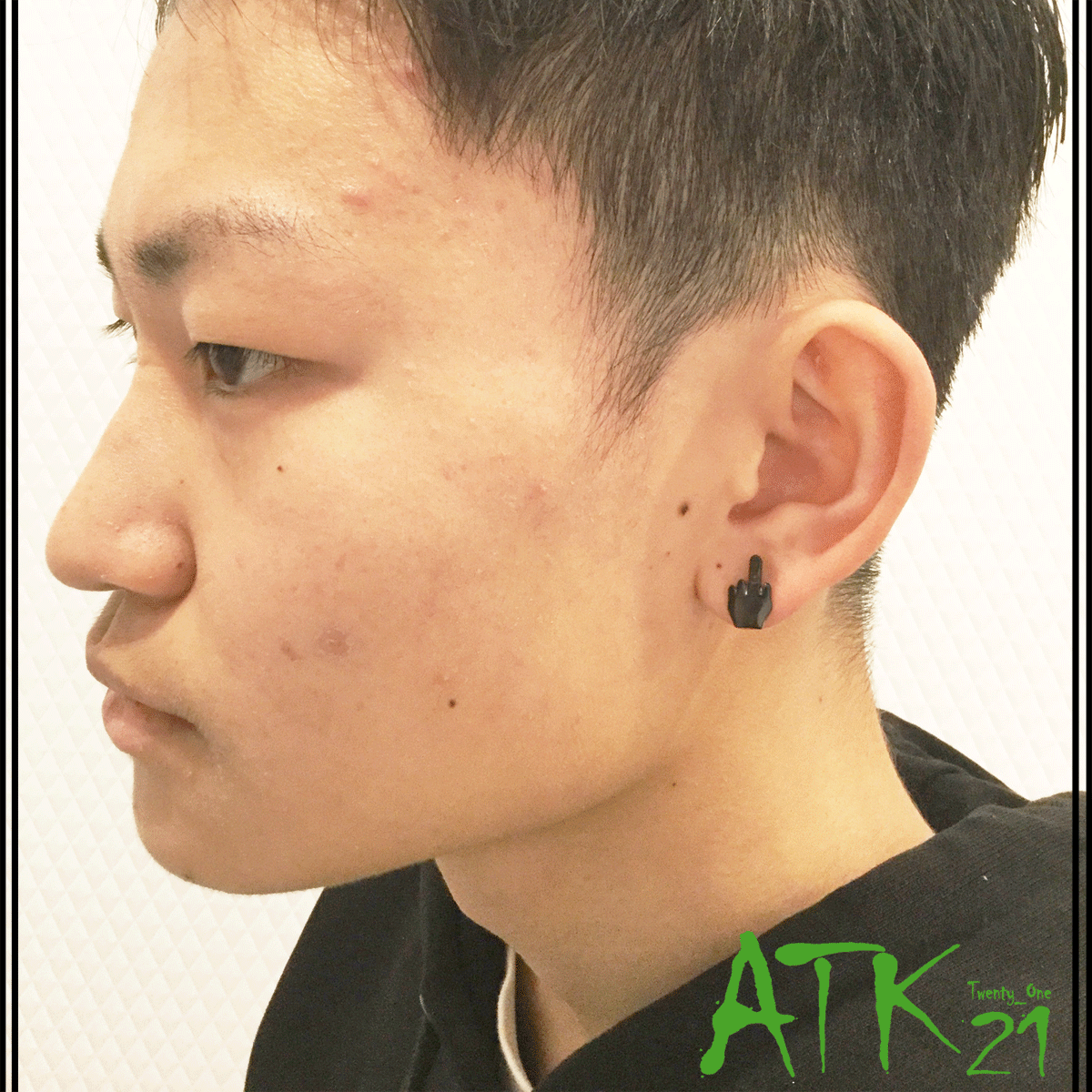 両耳用（2点セット）fuck ファックサイン 16G ステンレスピアス