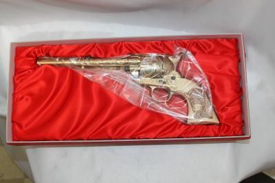 コルトSAAセオドア・ルーズベルト 金属製モデルガン（超美品） コルト