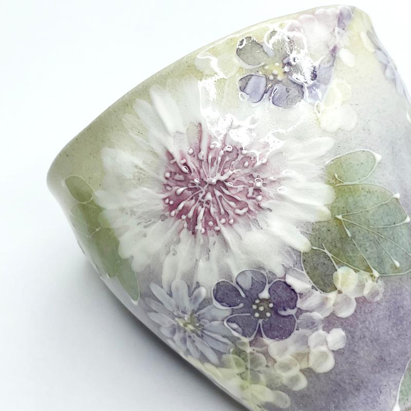 工房ゆずりは 湯呑茶碗 花かざり 瀬戸焼 花柄 優しい感性 女性だけの
