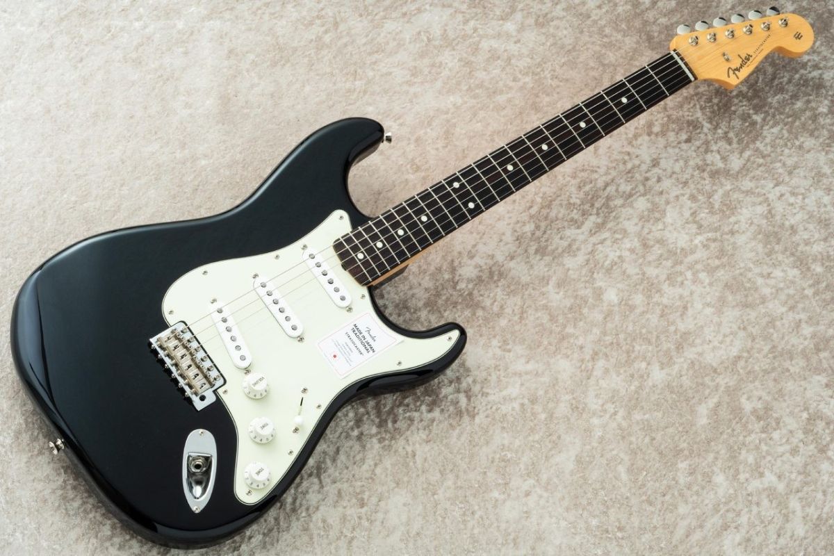 Made in Japan Traditional II 60s Stratocaster Mod. -Black