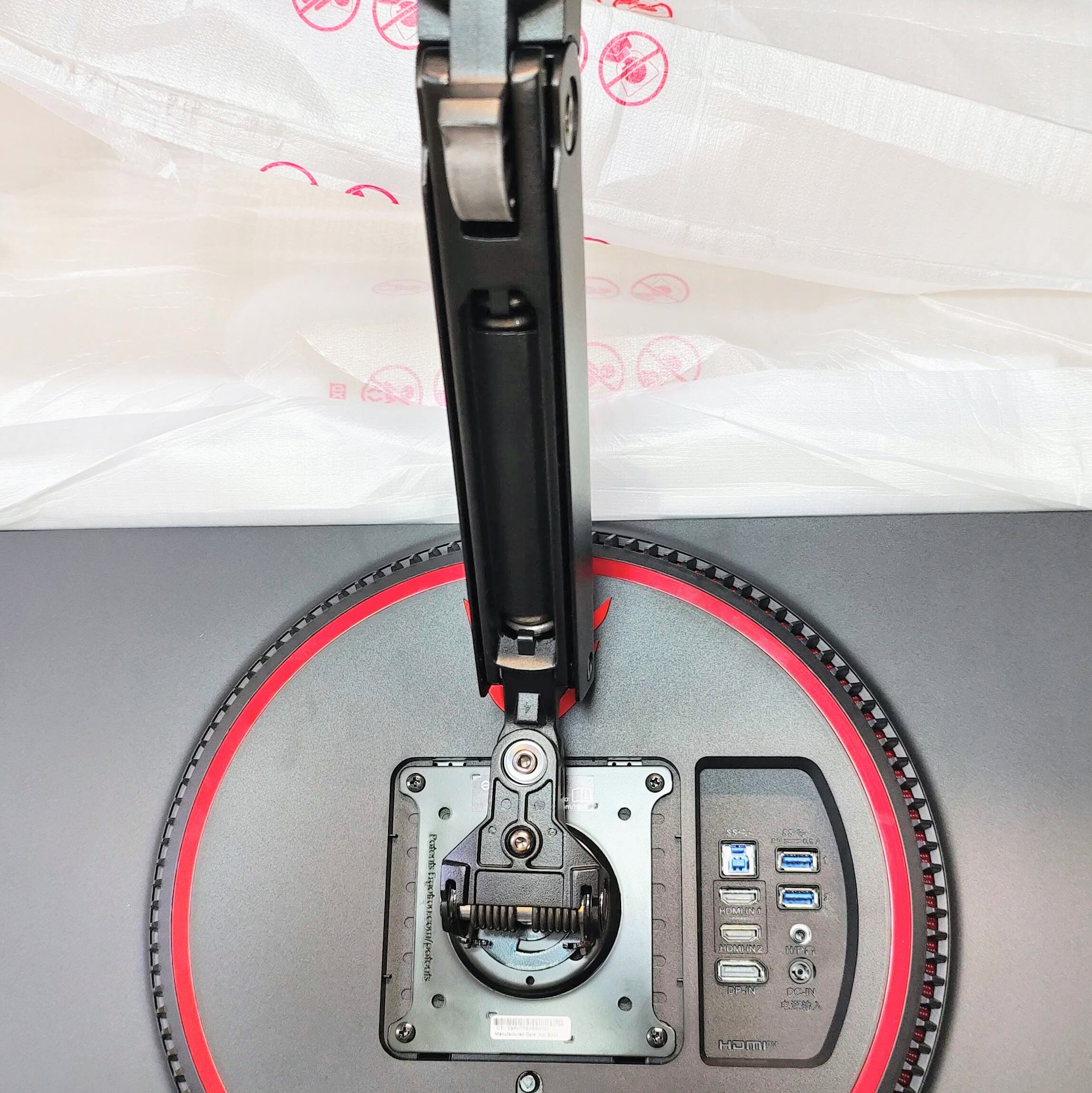 壁ギリギリOK！HPのモニターアーム「BT861AA」レビュー！