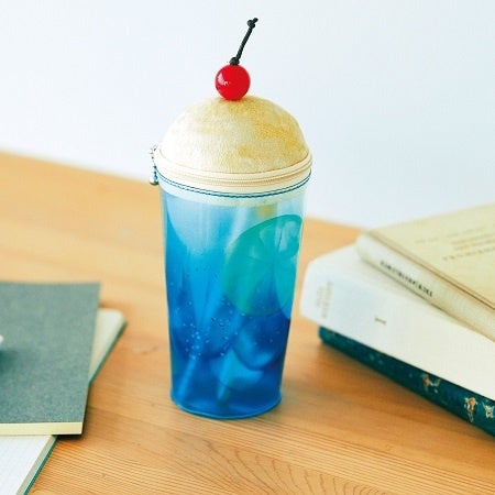 クリームソーダ職人tsunekawaさんとつくった「旅先の風景を映した