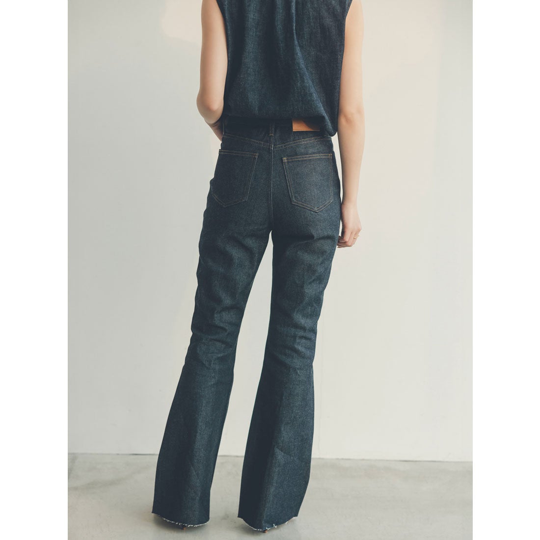 アニュアンス anuans センターシームセミフレアデニム （INDIGO） -靴